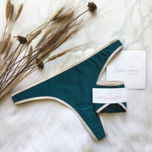 LINGERIE LETTERS EMERALD THONG